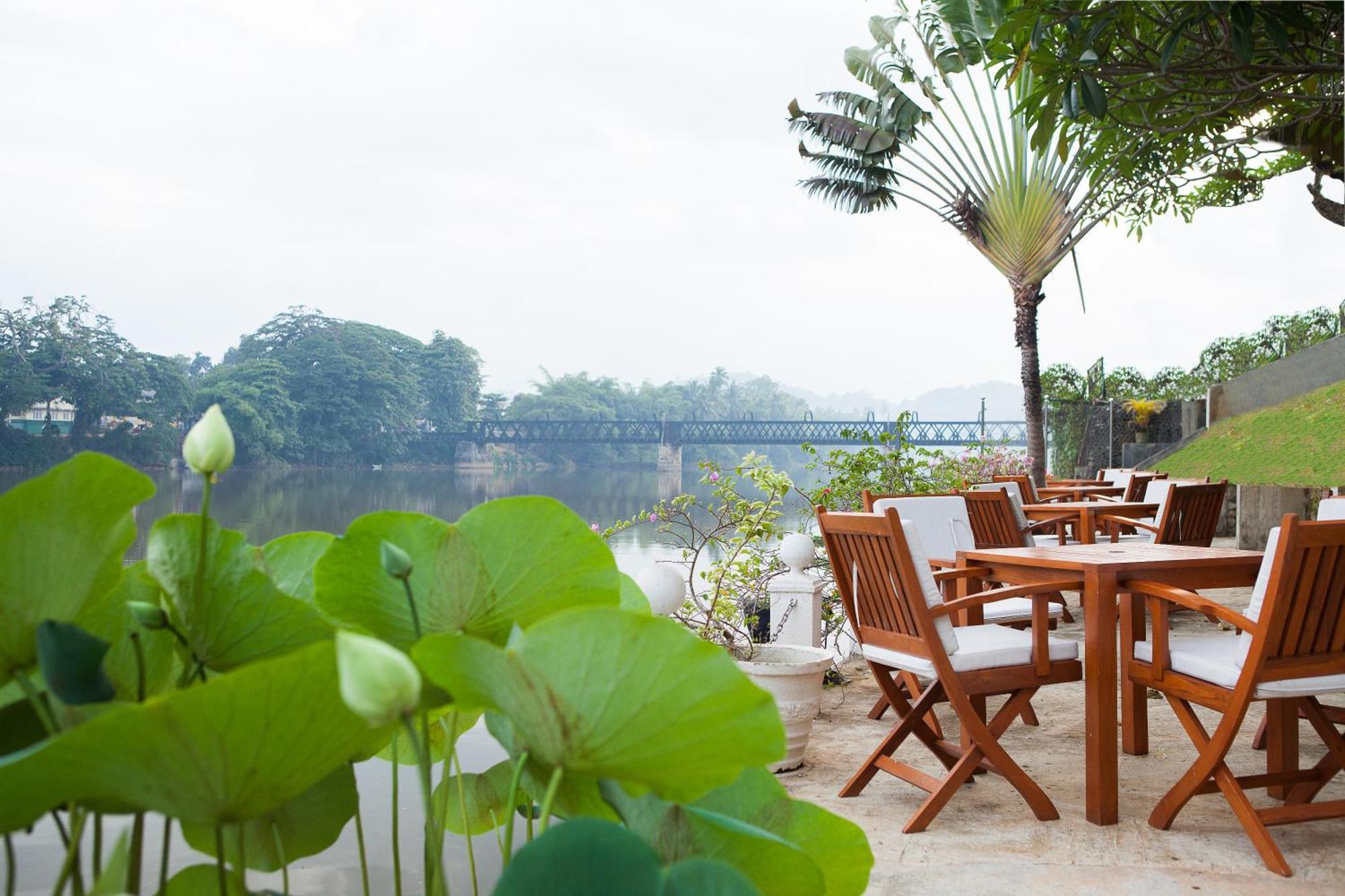 Mahaweli Reach Hotel Kandy Ngoại thất bức ảnh