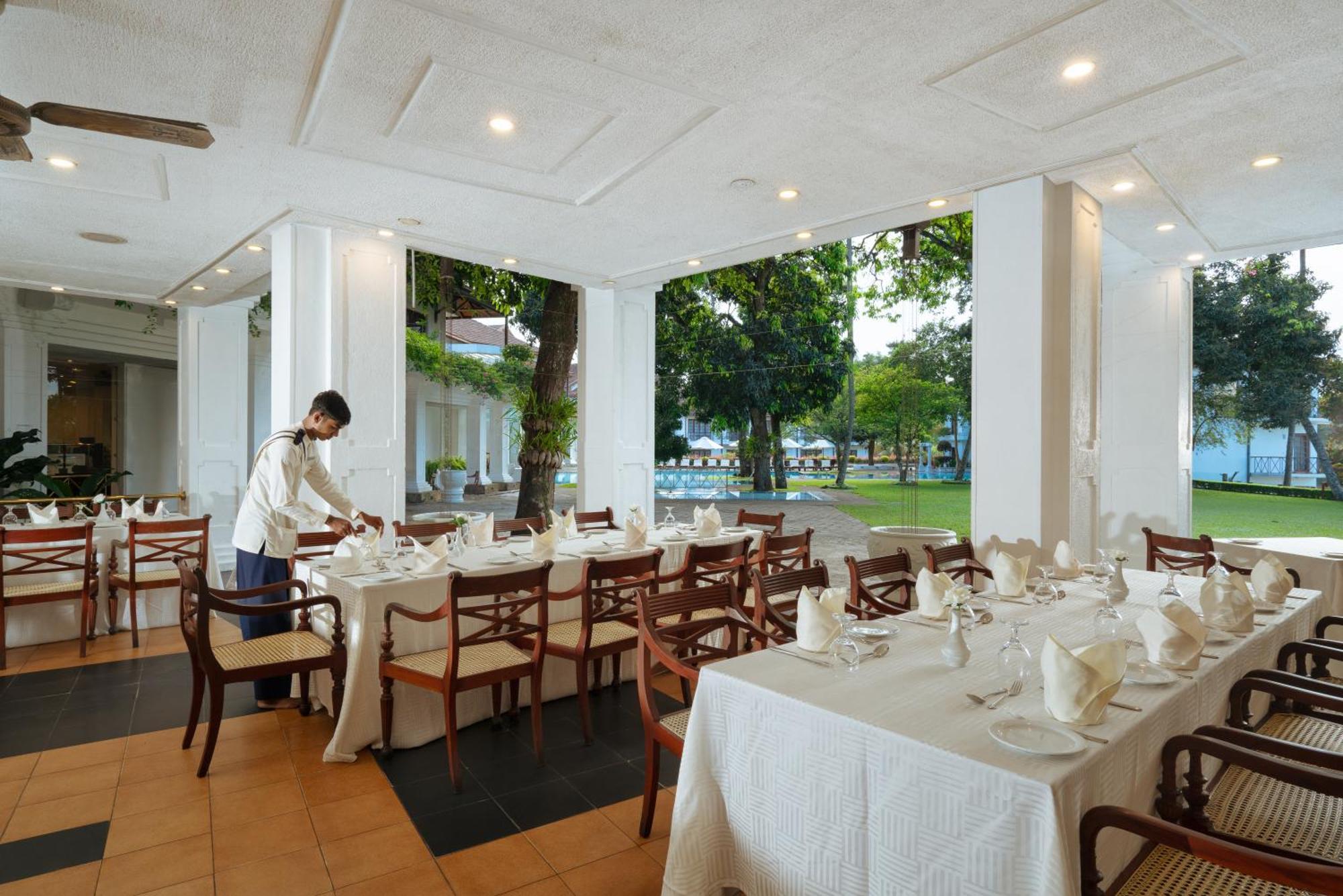 Mahaweli Reach Hotel Kandy Ngoại thất bức ảnh